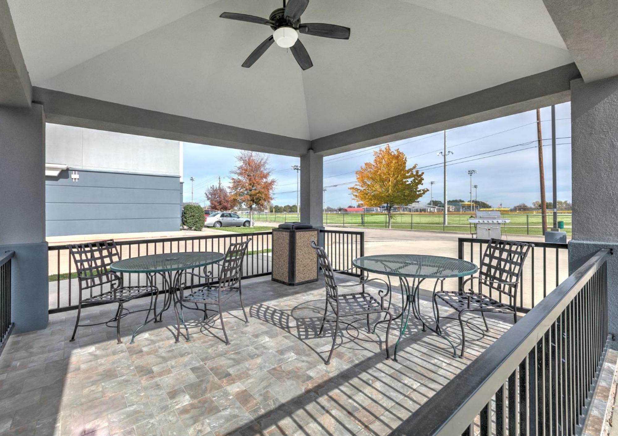 Candlewood Suites Fort Worth West By Ihg Экстерьер фото